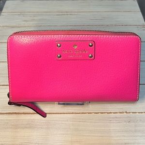 Kate Spade ♠️ HOT Pink Wallet / Clutch!
